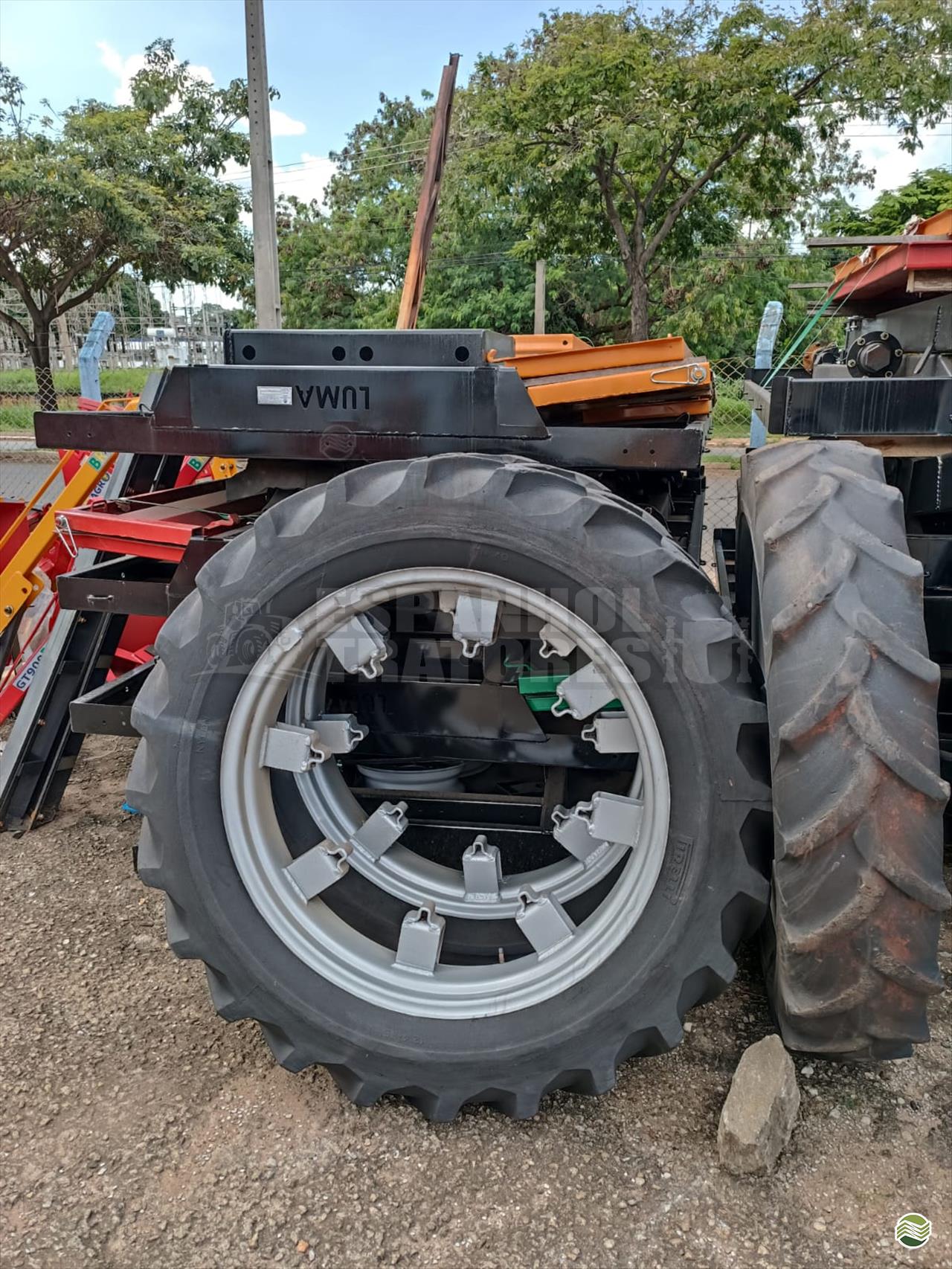PEÇAS A VENDA TRATORES PNEUS AGRÍCOLAS Espanhol Tratores GOIANIA GOIAS GO